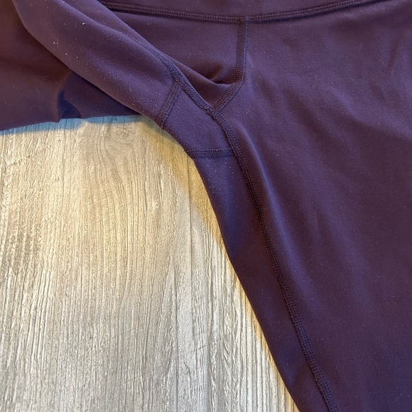 Lululemon Black Cherry Color Align Crop Leggings Size 6 W6AMPS Pilling **Read**. - Picture 7 of 13